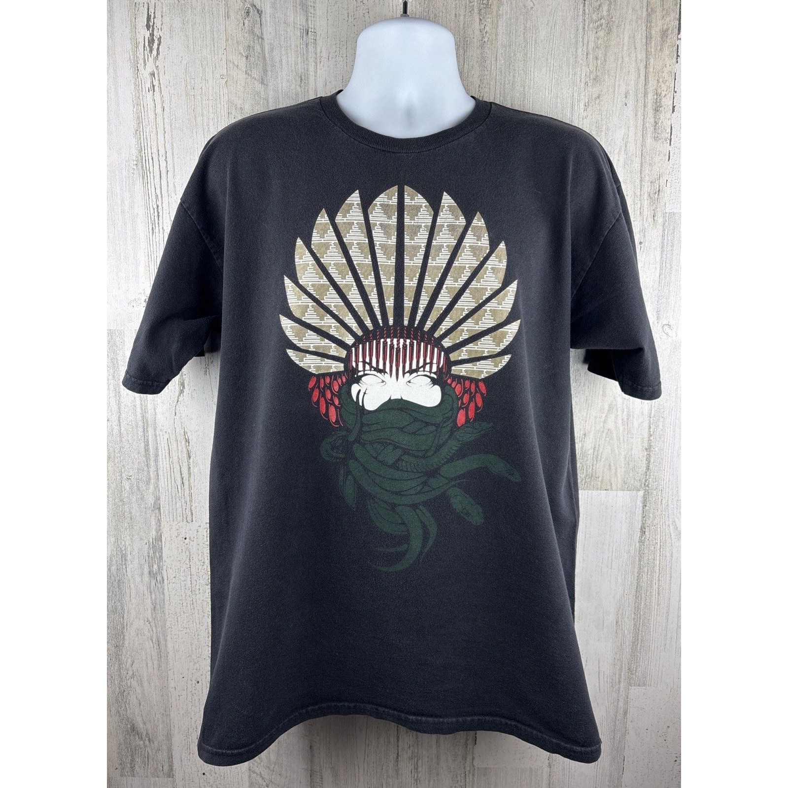 Vintage Crooks & Castles Medusa T-Shirt Large (21”X29”)